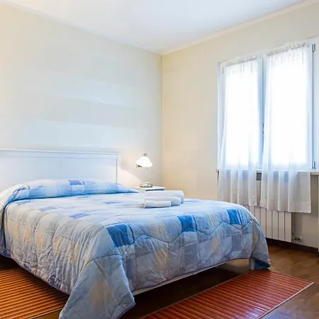 Lägenhet Raggio Di Sole Torre del Lago Puccini